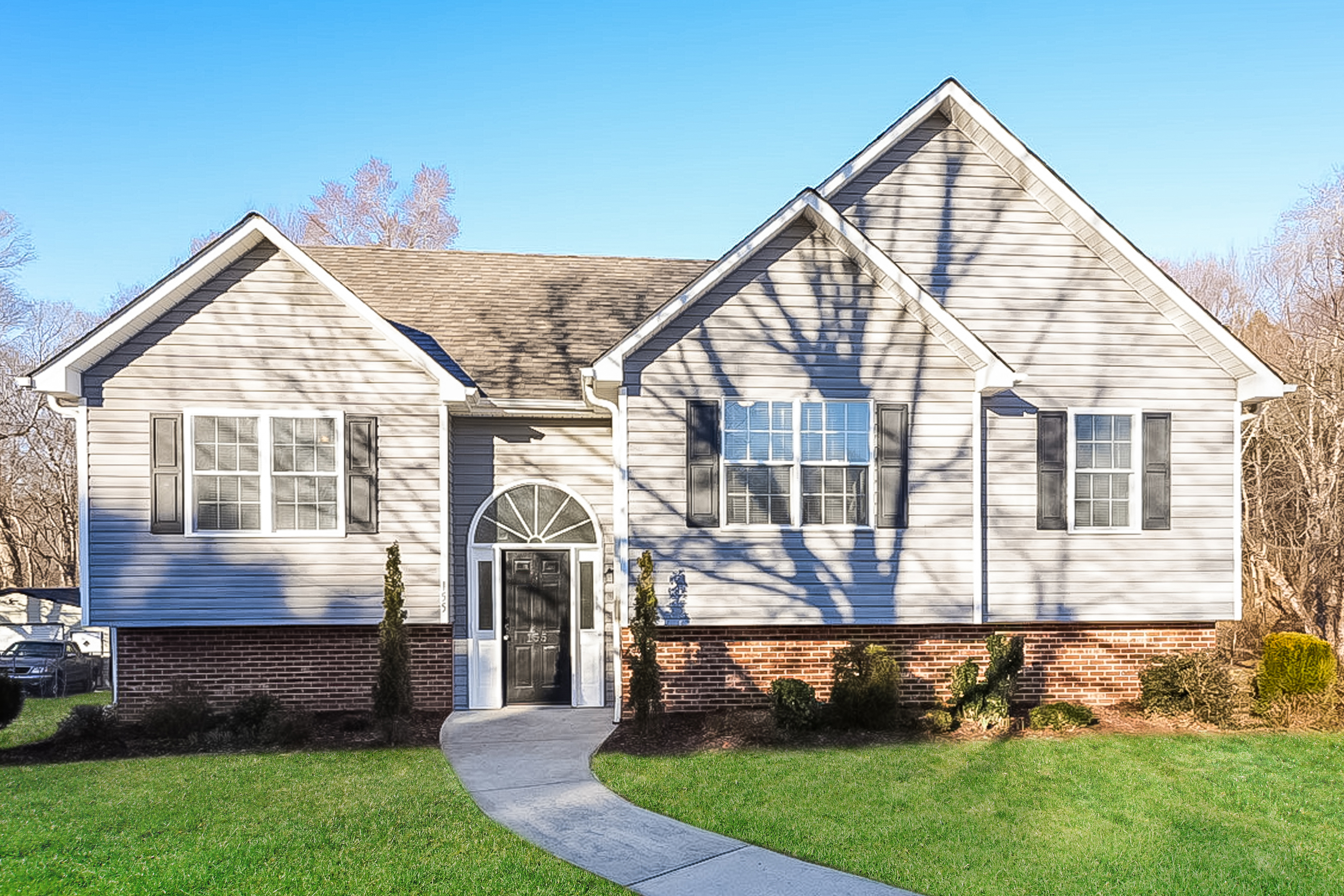 155 N TWIN HILL RD CLEMMONS, NC 27012